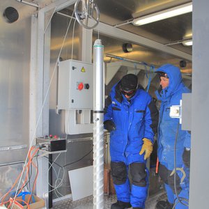 Forage à l'abris ©Bruno Jourdain